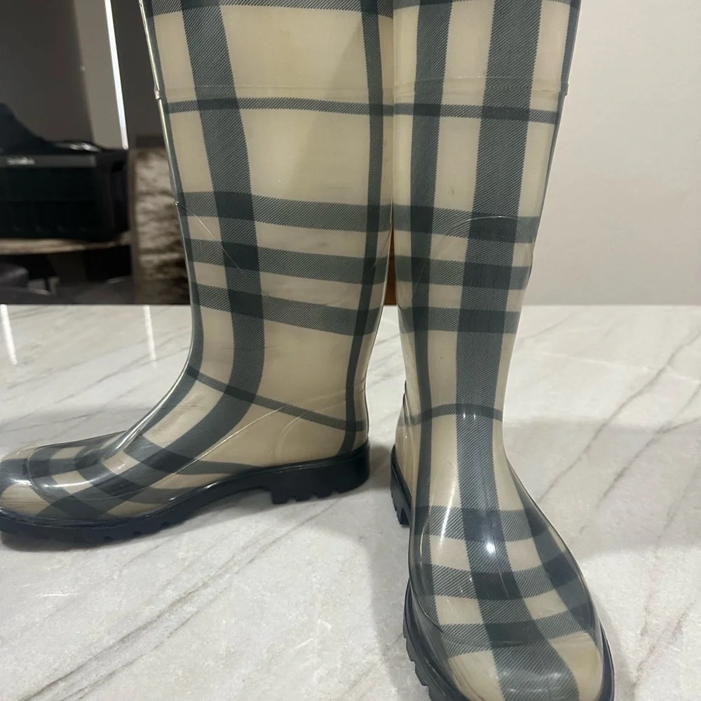 Burberry Plaid Winter Rain Boots - Black and Cream - Picture 2 of 5